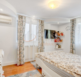 Casa, 5 rooms, 145 mp Bucuresti/Bucurestii Noi