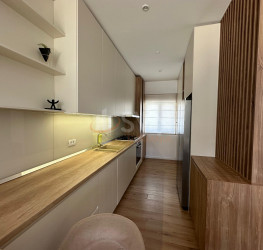 Casa, 5 rooms, 150 mp Bucuresti/Pipera