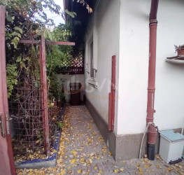 Casa, 5 rooms, 150 mp Bucuresti/Domenii