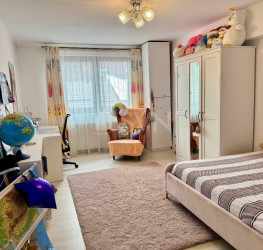 Casa, 5 rooms, 152 mp Bucuresti/Domenii