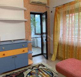 Casa, 5 rooms, 153 mp Bucuresti/1 Mai