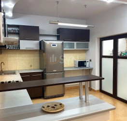 Casa, 5 rooms, 153 mp Bucuresti/1 Mai
