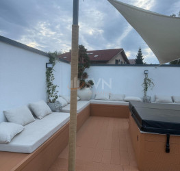 Casa, 5 rooms, 160 mp Bucuresti/Pipera