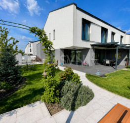 Casa, 5 rooms, 160 mp Bucuresti/Pipera