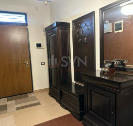 Casa, 5 rooms, 163 mp Bucuresti/23 August