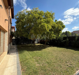 Casa, 5 rooms, 165 mp Bucuresti/Pipera