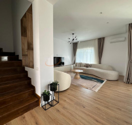 Casa, 5 rooms, 170 mp Bucuresti/Pipera