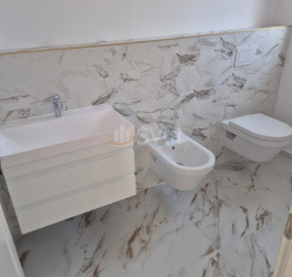 Casa, 5 rooms, 170 mp Ilfov/Tunari