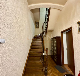 Casa, 5 rooms, 170.97 mp Bucuresti/Calea Calarasilor