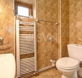 Casa, 5 rooms, 180 mp Brasov/Centru