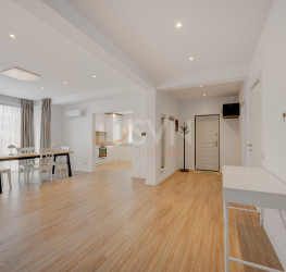 Casa, 5 rooms, 180 mp Ilfov/Tunari