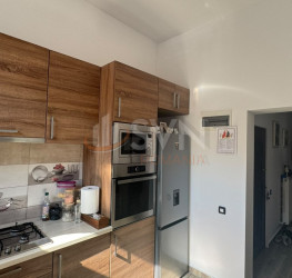 Casa, 5 rooms, 183 mp Bucuresti/P-ta Romana