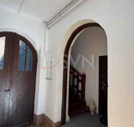 Casa, 5 rooms, 183 mp Bucuresti/P-ta Romana