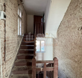 Casa, 5 rooms, 183 mp Bucuresti/P-ta Romana