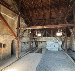 Casa, 5 rooms, 183 mp Bucuresti/P-ta Romana
