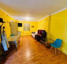 Casa, 5 rooms, 190 mp Bucuresti/Bucurestii Noi