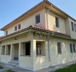 Casa, 5 rooms, 200 mp Bucuresti/Pipera