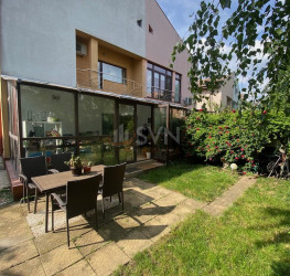 Casa, 5 rooms, 200 mp Bucuresti/Damaroaia