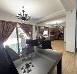 Casa, 5 rooms, 200 mp Ilfov/Buftea