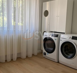 Casa, 5 rooms, 200 mp Bucuresti/Baneasa