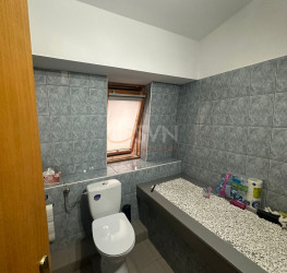 Casa, 5 rooms, 216.65 mp Bucuresti/Domenii