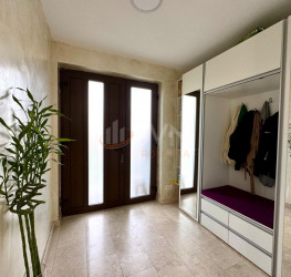 Casa, 5 rooms, 220 mp Ilfov/Otopeni