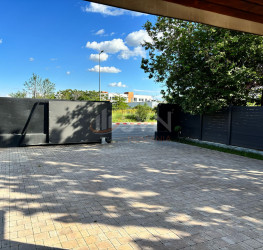 Casa, 5 rooms, 220 mp Bucuresti/Pipera