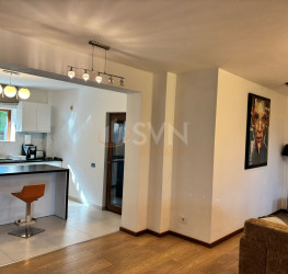 Casa, 5 rooms, 220 mp Bucuresti/Pipera