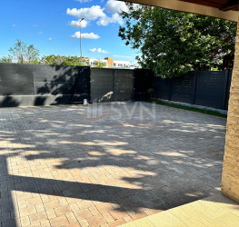 Casa, 5 rooms, 220 mp Bucuresti/Pipera
