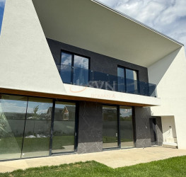 Casa, 5 rooms, 220 mp Ilfov/Voluntari