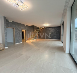 Casa, 5 rooms, 220 mp Ilfov/Voluntari