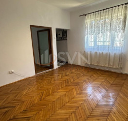 Casa, 5 rooms, 220 mp Bucuresti/Chitila