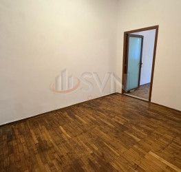 Casa, 5 rooms, 220 mp Bucuresti/Chitila