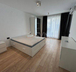 Casa, 5 rooms, 225 mp Bucuresti/Pipera