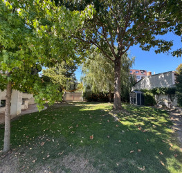 Casa, 5 rooms, 234 mp Bucuresti/Bucurestii Noi