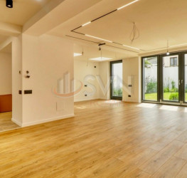 Casa, 5 rooms, 235 mp Bucuresti/P-ta Victoriei