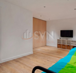 Casa, 5 rooms, 241 mp Bucuresti/Pipera