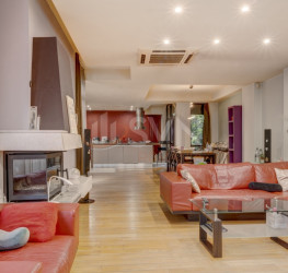 Casa, 5 rooms, 247 mp Bucuresti/P-ta Unirii