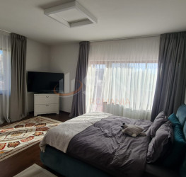 Casa, 5 rooms, 250 mp Bucuresti/Pacii