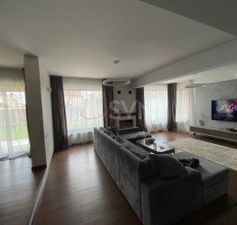 Casa, 5 rooms, 250 mp Bucuresti/Pacii