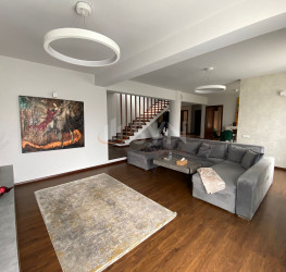 Casa, 5 rooms, 250 mp Bucuresti/Pacii