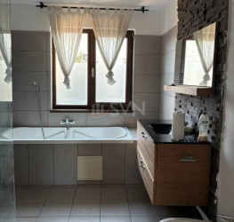 Casa, 5 rooms, 250 mp Bucuresti/Baneasa