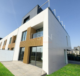 Casa, 5 rooms, 250 mp Bucuresti/Pipera