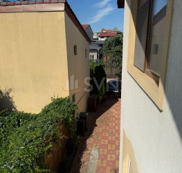 Casa, 5 rooms, 250 mp Bucuresti/Damaroaia