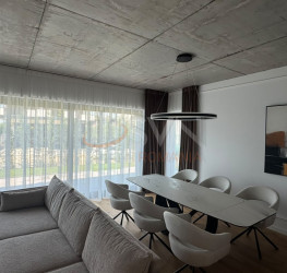 Casa, 5 rooms, 257 mp Bucuresti/Baneasa