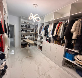 Casa, 5 rooms, 258 mp Ilfov/Dobroesti