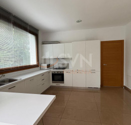 Casa, 5 rooms, 260 mp Bucuresti/Pipera