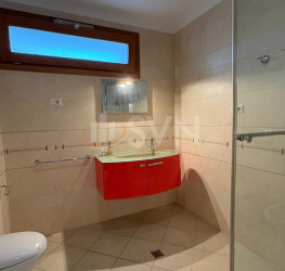 Casa, 5 rooms, 260 mp Bucuresti/Pipera