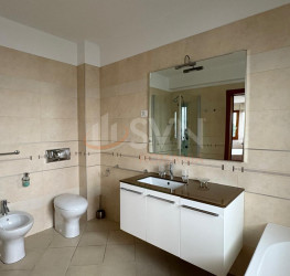 Casa, 5 rooms, 260 mp Bucuresti/Pipera