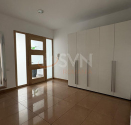 Casa, 5 rooms, 260 mp Bucuresti/Pipera